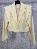 BLAZER CORTAS CON VOLANTES